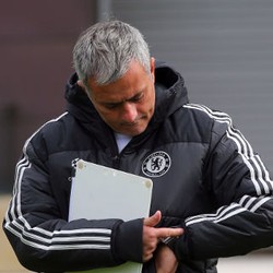 Mourinho Tak Mau Terobsesi Memenangi Trofi Liga Champions