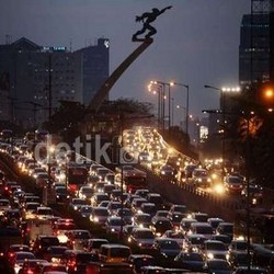 Menhub: Mobil Murah Sabtu-Minggu Saja Dipakai, Jangan Senin Sampai Jumat