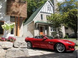 Beli Rumah Dapat Jaguar F-Type