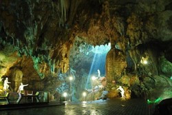 Ada Air Awet Muda di Goa Jatijajar, Kebumen