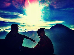 Rinjani, Persaudaraan & Pemandangan Dahsyat!