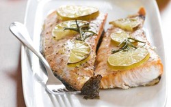 Konsumsi Salmon dan Tuna Bisa Tingkatkan Prestasi Anak 