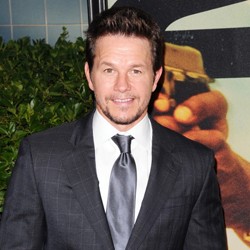 Mark Wahlberg Akhirnya Lulus SMA di Usia 42 Tahun