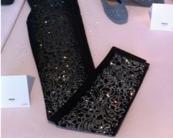 Kain Batik Bertabur Swarovski Dipamerkan di Galleries Lafayette Jakarta