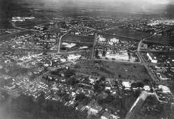 Belajar dari Batavia dan Bandung