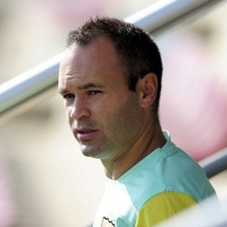 Barca Sebut Iniesta Pemain Terbaik Kedua di Dunia