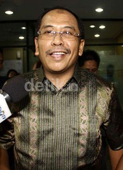 Ilham Setor Miliaran ke PKS dan Hanura, Hakim: Mahal Juga Ya Demokrasi?