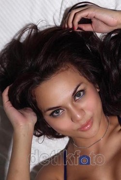 Pembelaan dan Perhatian Anggita Sari untuk Freddy Budiman 