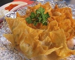 Kriuk-kriuk Pangsit Goreng Garing untuk Camilan Sore