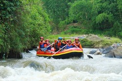 Catat! 5 Tempat Rafting Keren Tak Jauh dari Jakarta