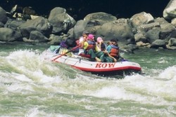 Rafting di Ekuador, Bisa Bertemu Pemburu Kepala Manusia