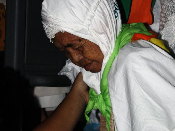 Jamaah Haji Kloter 1 Surabaya Tiba di Makkah