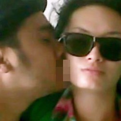 Mesra! Beredar Foto Zaskia Gotik Dicium Cowok Bukan Vicky