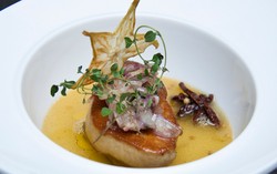 Foie Gras Belimbing Wuluh Kreasi Unik Chef Chris Salans Disajikan Malam Ini