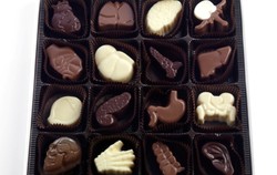 Nyam! Manis Legit Cokelat Bentuk Organ Tubuh