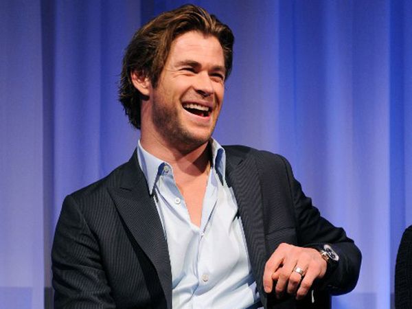 Wajah Sumringah Chris Hemsworth