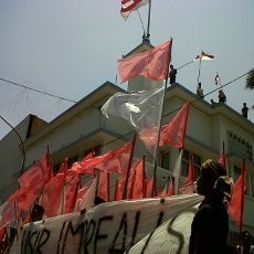 68 Tahun Lalu, Arek-arek Suroboyo Robek Bendera Belanda di Hotel Majapahit