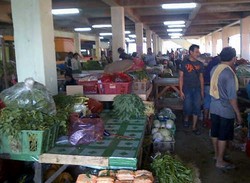 Pedagang Blok B Pasar Minggu Keluhkan Sepinya Pembeli