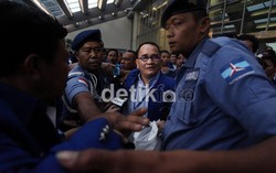 Jalan Berliku Ruhut Menuju Kursi Ketua Komisi III DPR