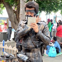 Ide Jadi Manusia Batu Muncul Gara-gara Meriam Si Jagur