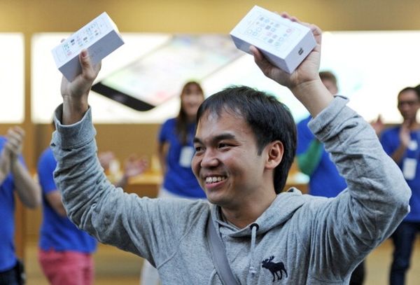 Jimmy Gunawan, Pemilik iPhone 5S Pertama di Dunia