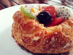 Tutti Fruitti Croissant