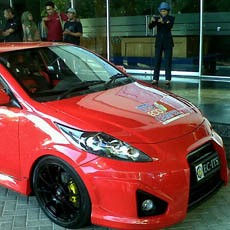 Mahasiswa ITS Kembali Luncurkan Mobil Listrik Jilid II