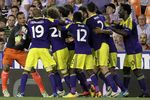 Swansea Hantam Valencia 3-0