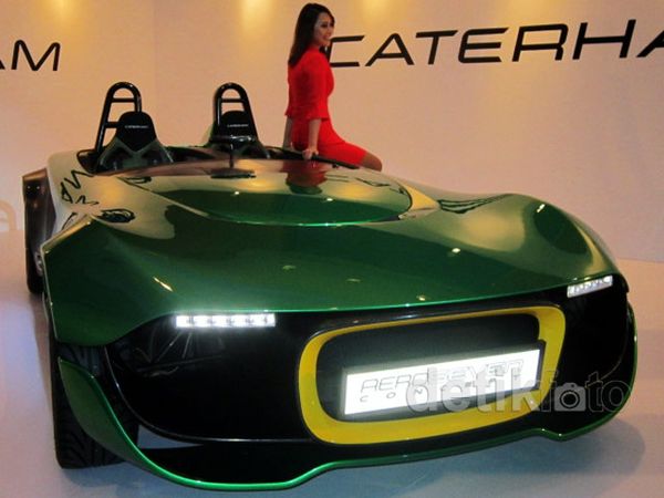 Caterham Luncurkan Mobil Balap Legal