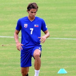 James Younghusband Bertekad Bobol Gawang Arema