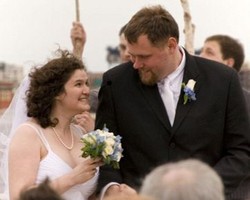 Wanita Ini Tetap Mau Dinikahi Kekasih yang Divonis Meninggal 18 Bulan Lagi