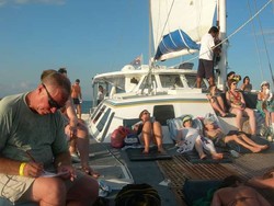 Berlayar ke Pulau Nusa Lembongan Bali