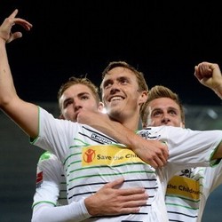 Gladbach Tundukkan Braunschweig 