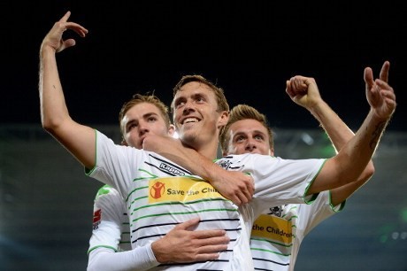 Gladbach Tundukkan Braunschweig