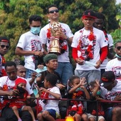 Persipura Borong Penghargaan ISL Musim 2012/2013