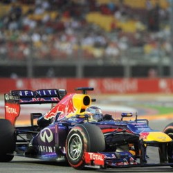 Vettel Menangi Sesi Latihan Terakhir