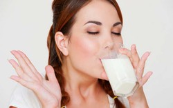 Rutin Minum Susu dan Makan Seafood Untuk Payudara Besar Berisi