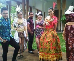 Yuk! Saksikan Parade Keren di Banyuwangi Batik Festival
