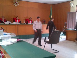 Hakim Hingga Pengunjung Sidang Mandi Keringat Gara-gara Listrik Padam