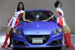 Menggiurkan, Mejeng 11 Hari SPG Dibayar Rp 13 Juta