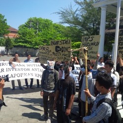 Puluhan Penabung Solo Tolak Ganti Rugi Nasabah Antaboga