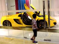 Kuning Hitam Mobil Sport Mahal