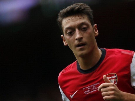 Oezil Bisa Jadi Pembeda di Arsenal