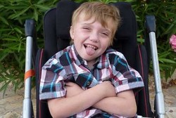 Bukan Galau, Bocah Ini Nangis Tiap Dengar Musik karena Sindrom Langka