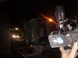 Pasca Kecelakaan Kontainer Tabrak 7 Mobil di Garut, Lalin Macet Parah