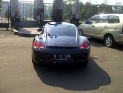 Pengemudi Porsche Ngebut di Jl Asia Afrika karena Buru-buru Hendak Kuliah