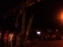 Warga Dengar Suara Takbir Saat Evakuasi Kecelakaan di Semarang