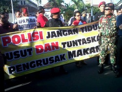 Kasus Perusakan Makam Cucu Sultan HB VI, Warga Hadiahi Polisi Jam Weker