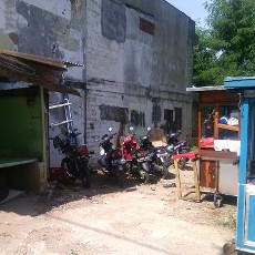 Hindari Cabut Pentil, Parkir di Tanah Kosong atau Rumah Warga Saja