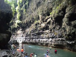 Ke Green Canyon Asyik Ramai-ramai